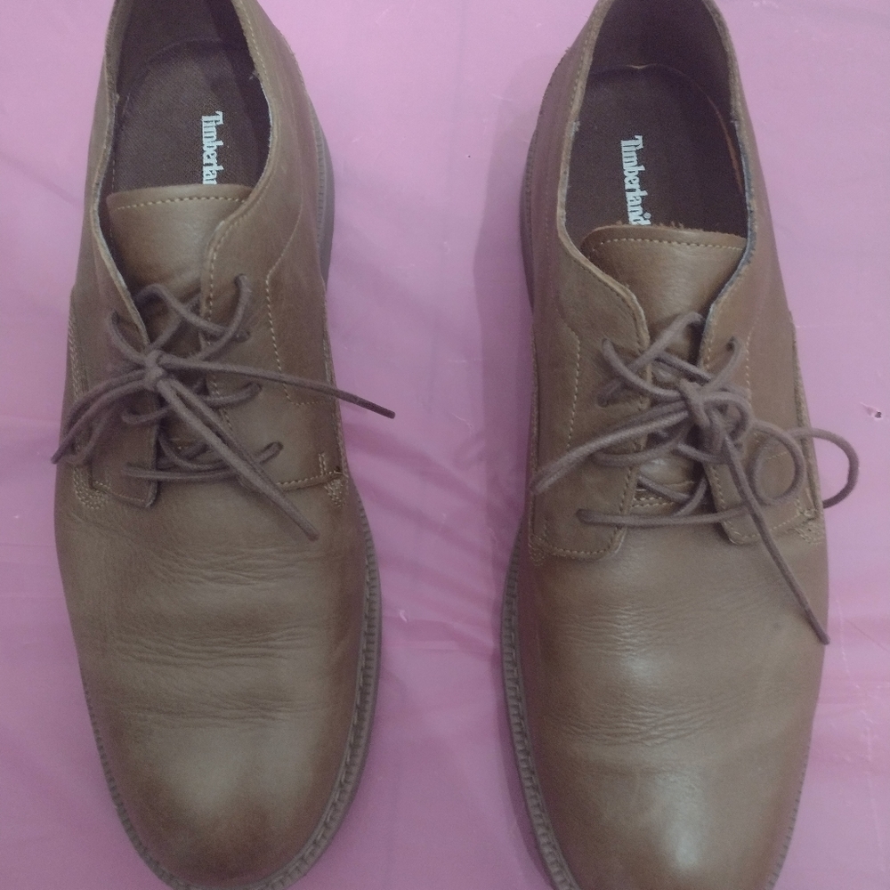 Timberland brown oxfords.